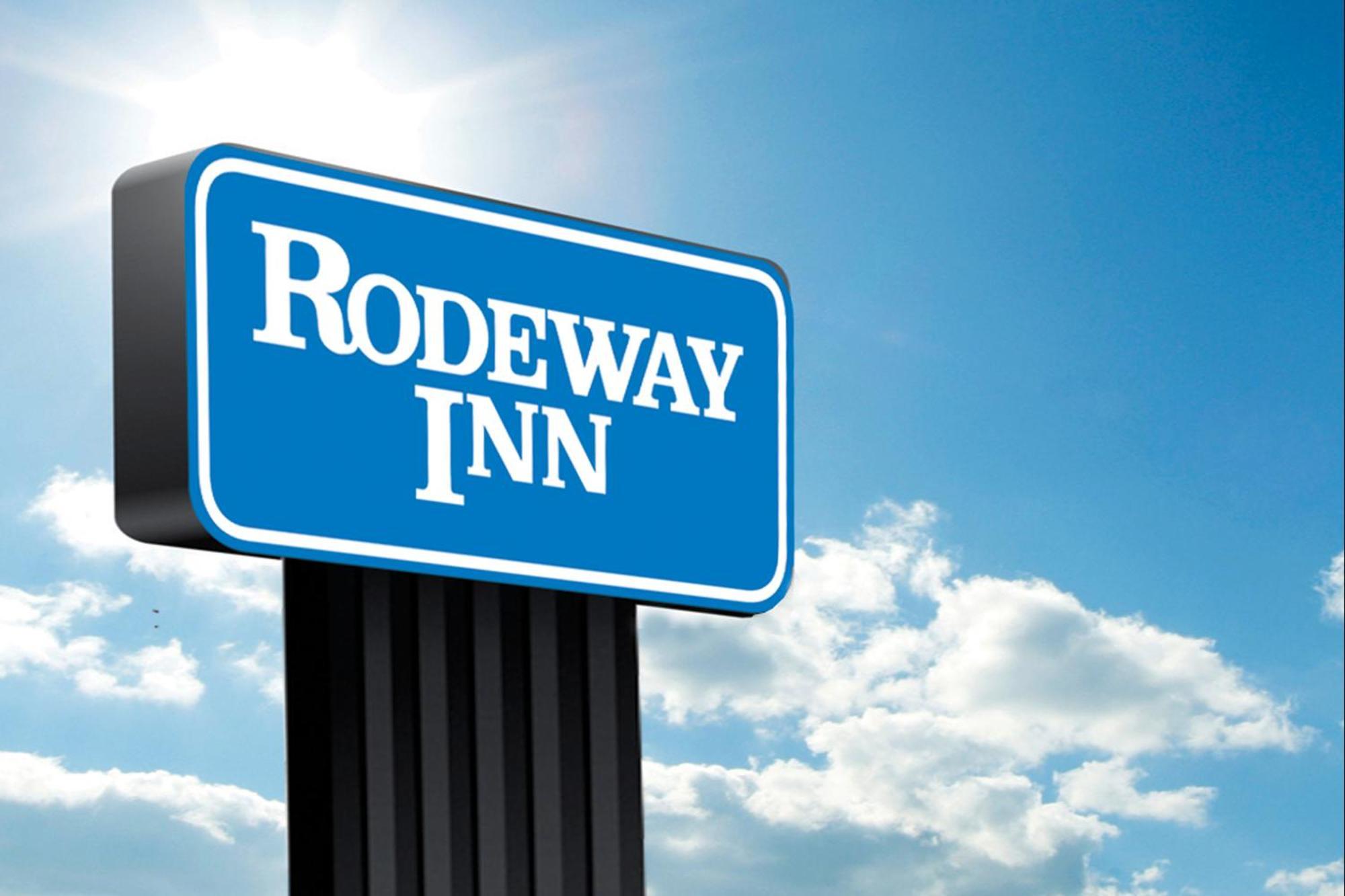 Rodeway Inn Колледж-Стейшн Экстерьер фото
